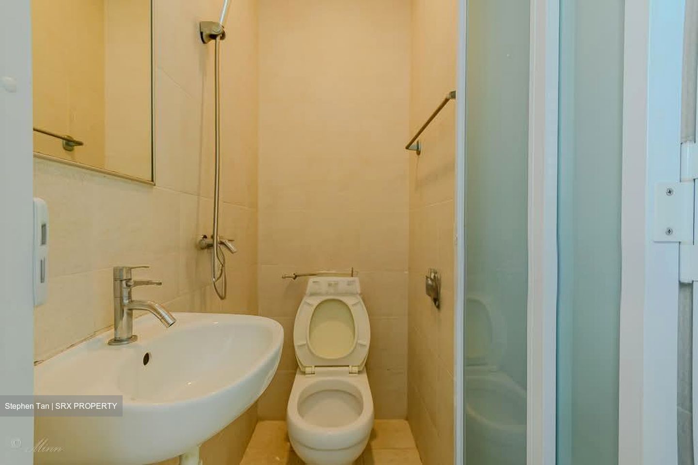 The Azure (D4), Condominium #549936311